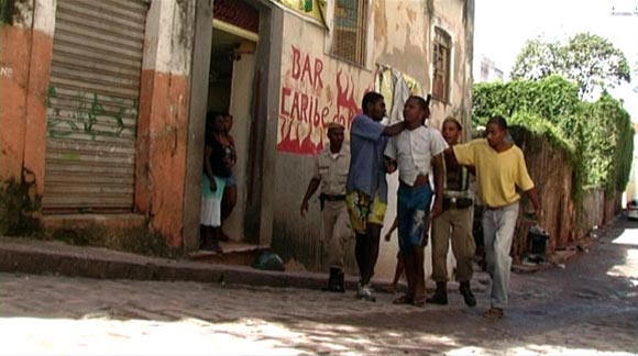 Filmszenen aus Final da Linha von Ricardo Salva