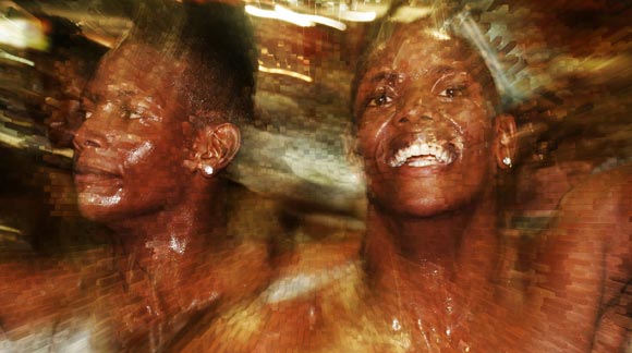 Filmszenen aus Carnaval von Ricardo Salva