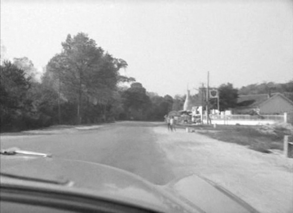 Filmszenen aus Jean-Luc Godards AUSSER ATEM