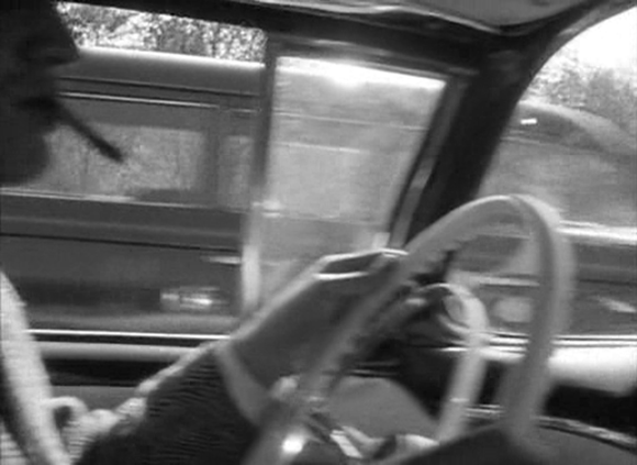 Filmszenen aus Jean-Luc Godards AUSSER ATEM