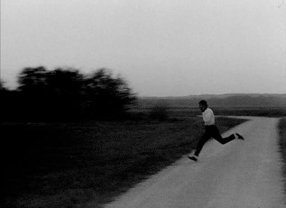 Filmszenen aus Jean-Luc Godards AUSSER ATEM