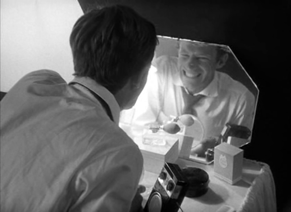 Filmszenen aus Jean-Luc Godards AUSSER ATEM